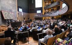 Foto de la galería: Sesión del 10 de diciembre: Herrera Ahuad reelecto al frente de la Legislatura para el 2025