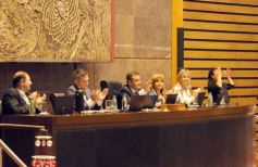 Foto de la galería: Sesión del 10 de diciembre: Herrera Ahuad reelecto al frente de la Legislatura para el 2025