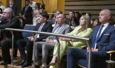 Foto de la galería: Sesión del 10 de diciembre: Herrera Ahuad reelecto al frente de la Legislatura para el 2025