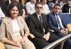 Foto de la galería: Sesión del 10 de diciembre: Herrera Ahuad reelecto al frente de la Legislatura para el 2025