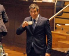 Foto de la galería: Sesión del 10 de diciembre: Herrera Ahuad reelecto al frente de la Legislatura para el 2025