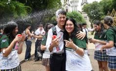 Foto de la galería: Con la alegría y recuerdos que quedan: broche a una etapa de oro para los del 5to del Santa María