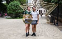 Foto de la galería: Con la alegría y recuerdos que quedan: broche a una etapa de oro para los del 5to del Santa María