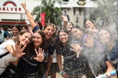 Foto de la galería: Con la alegría y recuerdos que quedan: broche a una etapa de oro para los del 5to del Santa María