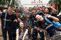 Foto de la galería: Con la alegría y recuerdos que quedan: broche a una etapa de oro para los del 5to del Santa María