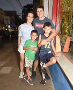 Foto de la galería: Entre las últimas del año: salpicado de recorridas y la buena onda de los amigos en la ciudad 