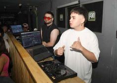 Foto de la galería: Navidad en Posadas: mirá estas postales de lo que fue la previa y las primeras horas del 25 de diciembre