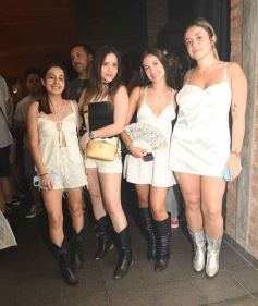 Foto de la galería: Año Nuevo en Posadas: entre fiestas, baile y jóvenes que colmaron la bienvenida al 2025 