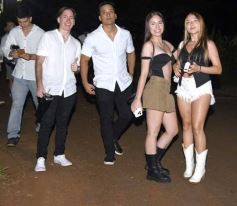 Foto de la galería: Año Nuevo en Posadas: entre fiestas, baile y jóvenes que colmaron la bienvenida al 2025 