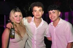 Foto de la galería: Año Nuevo en Posadas: entre fiestas, baile y jóvenes que colmaron la bienvenida al 2025 