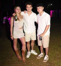 Foto de la galería: Año Nuevo en Posadas: entre fiestas, baile y jóvenes que colmaron la bienvenida al 2025 