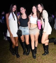 Foto de la galería: Año Nuevo en Posadas: entre fiestas, baile y jóvenes que colmaron la bienvenida al 2025 