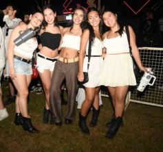 Foto de la galería: Año Nuevo en Posadas: entre fiestas, baile y jóvenes que colmaron la bienvenida al 2025 