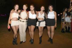 Foto de la galería: Año Nuevo en Posadas: entre fiestas, baile y jóvenes que colmaron la bienvenida al 2025 