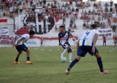 Foto de la galería: Regional Amateur: Mitre sacó ventaja en el clásico y va por el pase en Rocamora
