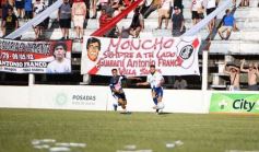 Foto de la galería: Regional Amateur: Mitre sacó ventaja en el clásico y va por el pase en Rocamora