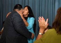 Foto de la galería: A la felicidad de los egresados de 5to de la Madre, el gran encuentro y emoción que se vivió en su despedida