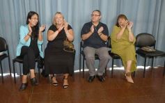 Foto de la galería: A la felicidad de los egresados de 5to de la Madre, el gran encuentro y emoción que se vivió en su despedida
