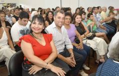 Foto de la galería: A la felicidad de los egresados de 5to de la Madre, el gran encuentro y emoción que se vivió en su despedida