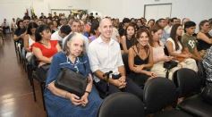 Foto de la galería: A la felicidad de los egresados de 5to de la Madre, el gran encuentro y emoción que se vivió en su despedida