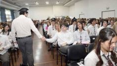 Foto de la galería: A la felicidad de los egresados de 5to de la Madre, el gran encuentro y emoción que se vivió en su despedida