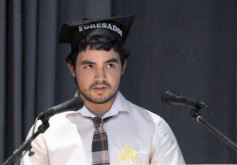 Foto de la galería: A la felicidad de los egresados de 5to de la Madre, el gran encuentro y emoción que se vivió en su despedida