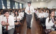 Foto de la galería: A la felicidad de los egresados de 5to de la Madre, el gran encuentro y emoción que se vivió en su despedida