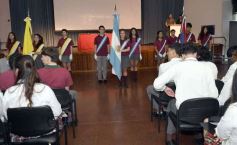 Foto de la galería: A la felicidad de los egresados de 5to de la Madre, el gran encuentro y emoción que se vivió en su despedida