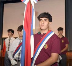 Foto de la galería: A la felicidad de los egresados de 5to de la Madre, el gran encuentro y emoción que se vivió en su despedida