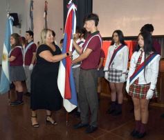 Foto de la galería: A la felicidad de los egresados de 5to de la Madre, el gran encuentro y emoción que se vivió en su despedida