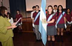 Foto de la galería: A la felicidad de los egresados de 5to de la Madre, el gran encuentro y emoción que se vivió en su despedida