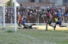 Foto de la galería: Torneo Clausura: lo que dejó la primera final que animaron Brown y Mitre en Villa Urquiza