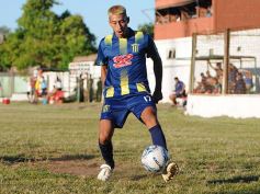 Foto de la galería: Torneo Clausura: lo que dejó la primera final que animaron Brown y Mitre en Villa Urquiza