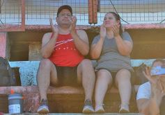 Foto de la galería: Torneo Clausura: lo que dejó la primera final que animaron Brown y Mitre en Villa Urquiza