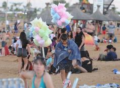 Foto de la galería: De la Navidad posadeña, todo el disfrute y diversión que quedó de la tarde de playa en Costa Sur