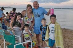 Foto de la galería: De la Navidad posadeña, todo el disfrute y diversión que quedó de la tarde de playa en Costa Sur