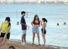 Foto de la galería: De la Navidad posadeña, todo el disfrute y diversión que quedó de la tarde de playa en Costa Sur