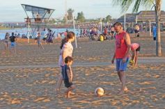 Foto de la galería: De la Navidad posadeña, todo el disfrute y diversión que quedó de la tarde de playa en Costa Sur