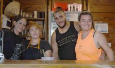 Foto de la galería: De la Navidad posadeña, todo el disfrute y diversión que quedó de la tarde de playa en Costa Sur