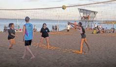 Foto de la galería: De la Navidad posadeña, todo el disfrute y diversión que quedó de la tarde de playa en Costa Sur