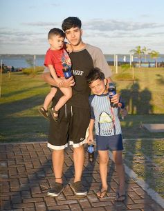 Foto de la galería: De la Navidad posadeña, todo el disfrute y diversión que quedó de la tarde de playa en Costa Sur