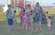 Foto de la galería: De la Navidad posadeña, todo el disfrute y diversión que quedó de la tarde de playa en Costa Sur