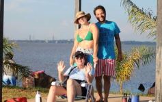 Foto de la galería: El 1er dia del año siguió la celebración en modo playa, sol y rio en Costa Sur