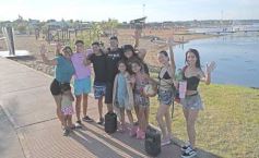 Foto de la galería: El 1er dia del año siguió la celebración en modo playa, sol y rio en Costa Sur