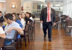 Foto de la galería: Anticipo de la fiesta de los 20 años: alegria y emoción en la distinción a productores de América Servicios en Posadas