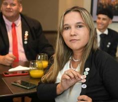 Foto de la galería: Anticipo de la fiesta de los 20 años: alegria y emoción en la distinción a productores de América Servicios en Posadas