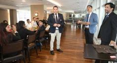 Foto de la galería: Anticipo de la fiesta de los 20 años: alegria y emoción en la distinción a productores de América Servicios en Posadas