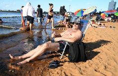 Foto de la galería: Disfrutando el calor en la ciudad: domingo relajado y para el agua en Costa Sur y El Brete