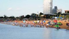 Foto de la galería: Disfrutando el calor en la ciudad: domingo relajado y para el agua en Costa Sur y El Brete