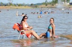 Foto de la galería: Disfrutando el calor en la ciudad: domingo relajado y para el agua en Costa Sur y El Brete